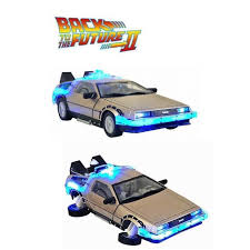 Trente ans après la sortie du premier volet, les marques utilisent la voiture volante, quadrature du cercle. Delorean 2 Retour Vers Le Futur Ii Lumineuse Led Avec Roues Pivotanes 1 24 Metal Cdiscount Jeux Jouets