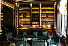 While la réserve is less ostentatious than paris's officially designated palace hotels, it's every bit their equal, if not their superior — at the very least it's gone straight into the top tier of parisian luxury hotels. Tea Time At La Reserve Hotel Paris The Fit Traveller