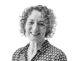 Alison Vickers's Instagram, Twitter & Facebook