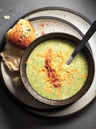 Potage Au Brocoli Et Au Cheddar Chatelaine Broccoli Cheddar Soup Best Soup Recipes Broccoli Recipes