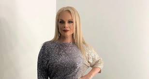 Слушать песни и музыку лариса долина онлайн. Pohudevshaya Larisa Dolina Perechislila Zapreshyonnye Dlya Neyo Produkty Novosti Russkogo Radio Moskva 105 7