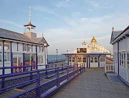 Mit einer einwohnerzahl von rund 102.000 ist eastbourne, laut einer schätzung aus dem jahr 2014, die zweitgrößte stadt der grafschaft. Eastbourne Pier Speysight