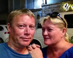 I've got a new woman, I want a divorce…but Hannah won't answer my calls