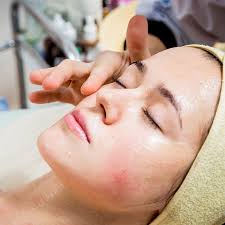 Microneedling, also called collagen induction therapy, is a clinically proven treatment that treats a variety of concerns, including slate medspa is the premier microneedling provider in nj. 12 Things That Happen To Your Skin After You Get Microneedling Newbeauty