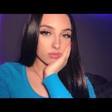 Lisa Gaudio's Instagram, Twitter & Facebook