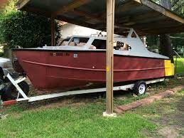 Diy Projects 1965 Lone Star 22 Ft Cabin When We Found It Glass Boat Boat Projects Vintage Cabin