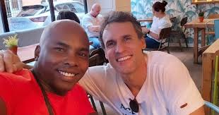 Adiós 'Tras la Huella'?: Actor Leonardo Benítez viaja a España