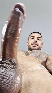 Sensual boys showcasing their nudes on Twitter