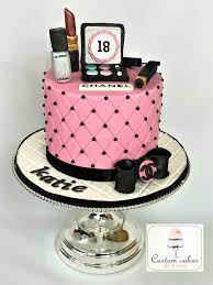Maybe you would like to learn more about one of these? 12 Make Up Torte Ideas In 2021 Make Up Cake Makeup Birthday Cakes Cupcake Cakes