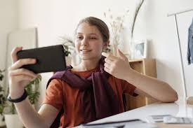 If you have friends or family who have recently become new parents, chances are you'll want to reach out to congratulate them, show your support, and offer help. 12 Tips From The Experts For Parenting Teens On Screens During Covid 19 Children And Screens