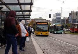 Wszystko ok, bus czekał pod terminalem jak przylecieliśmy, kontakt telefoniczny bez problemowy. Dzien Dobry Katowice Od Dzisiaj Kursuja Nowe Autobusy Na Lotnisko W Pyrzowicach Katowice24
