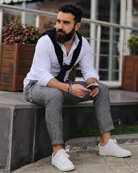 Quand et où joão doria est né? O Que Voces Acham Do Look Estilo Joao Doria Gostei De Tudo Menos Do Sueter Amarrado No Ombro Veja Mais Sobre Moda Mascu Moda Masculina Moda Estilo Masculino