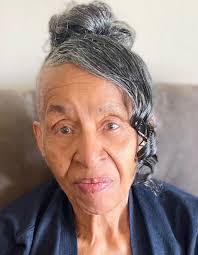 Ruth Broussard's Instagram, Twitter & Facebook