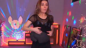 Alinity banned from Twitch following wardrobe malfunction on stream -  Dexerto