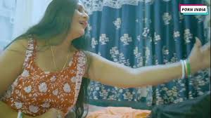 Indian Step Mom Teaches Young Boy how to fuck - XNXX.COM