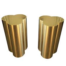 Custom Trefoil Dining Table Pedestal Bases In Polished Brass 1stdibs Com Polished Brass Brass Table Legs Dining Table
