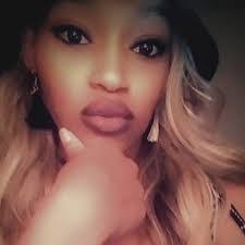 Nika Howard's Instagram, Twitter & Facebook