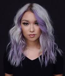 Rogue Streak With A Modern Twist Is The Latest 90s Hair Trend Approved By Celebs Viva Glam Magazine Silver Hair Color Stylish Hair Lavender Hair