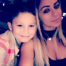 Caroline Debonis's Instagram, Twitter & Facebook