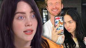 Here's what we know about eilish's brother and their relationship. Billish Eilish Brother Finneas Dating Her Look Alike According To Fans Youtube