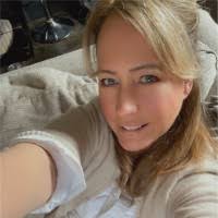 90+ "Beverley Roberts" profiles