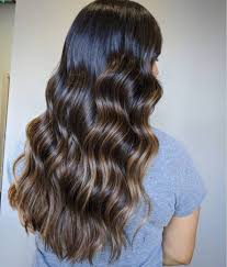 See how having more highlights makes her overall hair color look lighter without having to lighten bleaching your hair is like taking this brown or black piece of paper and making it lighter so that your. 61 Trendy Caramel Highlights Looks For Light And Dark Brown Hair 2020 Update