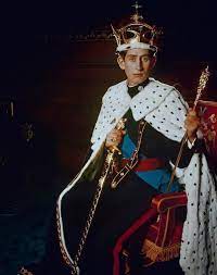 The Evolution Of The Royal Portrait Prince Charles And Camilla Prince Charles Age Prince Charles