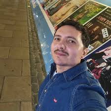 Um jovem me pergunta se eu, não sendo marxista, recomendaria ler Marx. Acho  a pergunta espantosa. Claro que sim! Marx é uma fonte para o pensamento  ocidental. "Ah, mas eu não gosto