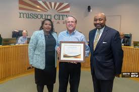 News Flash • “Show Me City” Transition of Council Leadership