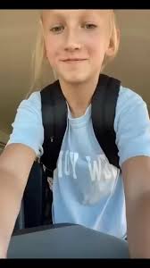 I can’t believe she didn’t get kicked off the bus for this! 😳🤪 #dance  #bus #school