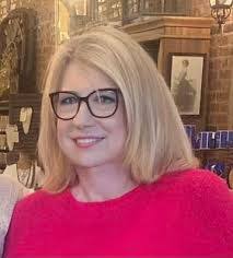 Donna Brackin's Instagram, Twitter & Facebook