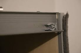 The terrific schrank scharnier einstellen photograph below, is segment of küchenschrank einstellen document which is arranged within ideas and posted at october 21, 2019. Turen Vom Schwebeturenschrank Einstellen Technik Technologie Handwerk