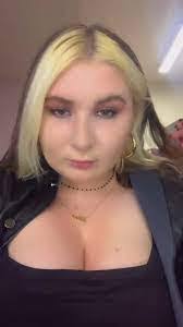 Elisa Howie's Instagram, Twitter & Facebook