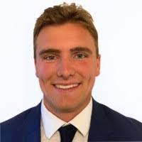 Travis Houle's Instagram, Twitter & Facebook