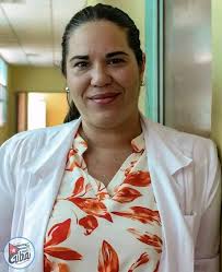 La actriz y directora Tamara Castellanos soñó con interpretar a la doctora  Rita en Sábados de Gloria, pero la vida decidió que fuera Yessie Guridi  quien lo asumiera. Y no pudo haber