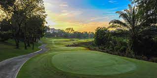 El golf y country club sungai largo (slgcc) es un mero a sólo 15 minutos en coche de la ciudad, situado en un municipio autónomo de bandar sungai largo, cheras, selangor. Sungai Long Golf Country Club Slgcc Home