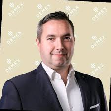 Demex industristängsel med robust grindar använder denna flygplats