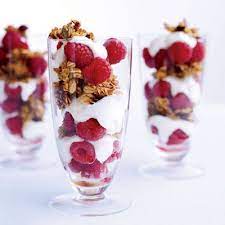 Granola Yogurt Parfait Yogurt And Granola Food Healthy Breakfast Recipes