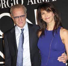 Sophie marceau was born sophie danièle sylvie maupu in paris, france, to simone (morisset), a shop assistant, and benoît maupu, a truck driver. Sophie Marceau Welt