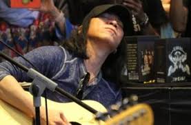 Abdee negara gitaris slank (kolase tribunnews.com). Mwvcwpvqqvndim