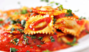 Nel frattempo che il sugo cuoce, mettete a bollire l'acqua salata in una casseruola e cuocete anche il riso. Ad Ogni Formato Di Pasta Il Suo Sugo Aia Food
