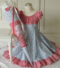 Schultuten Zuckertuten Made By Riann De Kindermode Die Spass Macht Kleid Einschulung Schultuten Madchen Madchenkleid