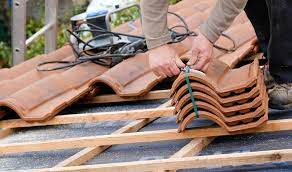 Hol dir hier die wichtigsten infos zu dachformen, dachmaterialien und erfahre, auf was du achten solltest. Dach Selber Decken Eine Schritt Fur Schritt Anleitung