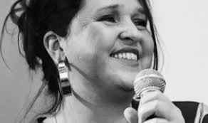 Zangeres boeken of huren