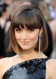 You can change them totally on the fly and they won't get in the way and spoil gowns with higher necks or collars. 15 Of The Best Hairstyles For Medium Length Straight Hair The Skincare Edit