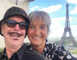 🎤 Throwback: Michael Hutchence & Troy Davies