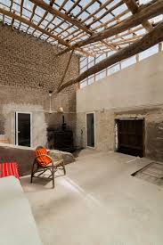 Fortunately polyurethane foam applied via a spray can provide a cost effective and speedier alternative to other methods of insulation. Barn Conversion By G F Arquitectos Living Space