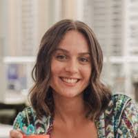 Julie Mendel's Instagram, Twitter & Facebook