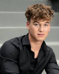 Welcome to the Shine family Drew Effray! ⁠ @drew.effray⁠ 🌟🌟🌟⁠ Drew takes  direction well, can adapt quickly and loves to tell a good story which all  come in very handy as an