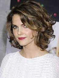 Poze si imagini cu frizuri din 2012 si 2013 la moda pentru par scurt, mediu sau lung, bob sau. Imagini Pentru Tunsori Par Scurt Ondulat Natural Hair Styles Short Hair Styles Short Wavy Hair